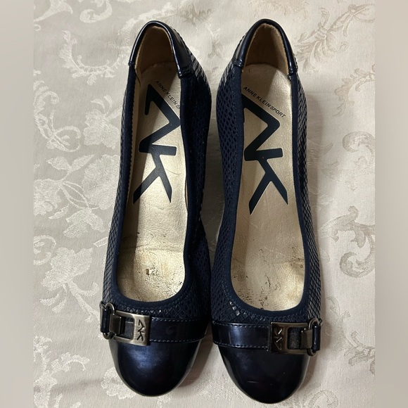 Anne Klein Sport navy blue‎  loafers, size 6M. - Picture 1 of 5